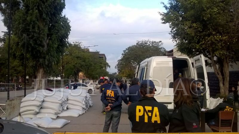 Jujuy: interceptan camión de porotos que aparentemente escondía cocaína
