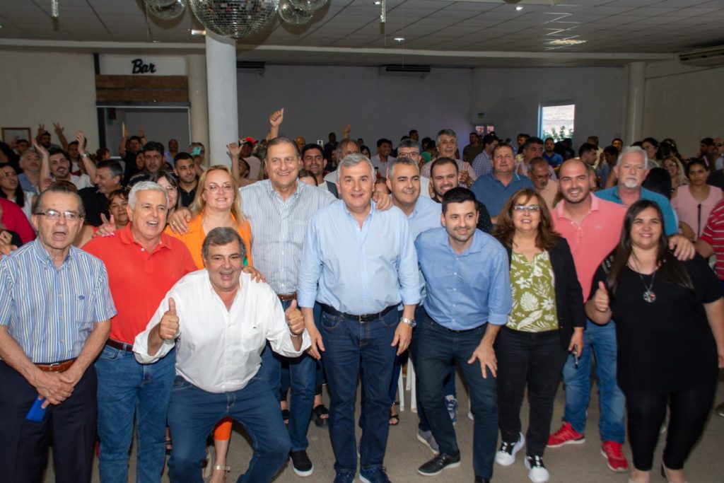 Vecinos de Roque Sáenz Peña recibieron al “futuro presidente de Argentina”
